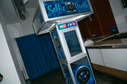 Selitto selfie booth