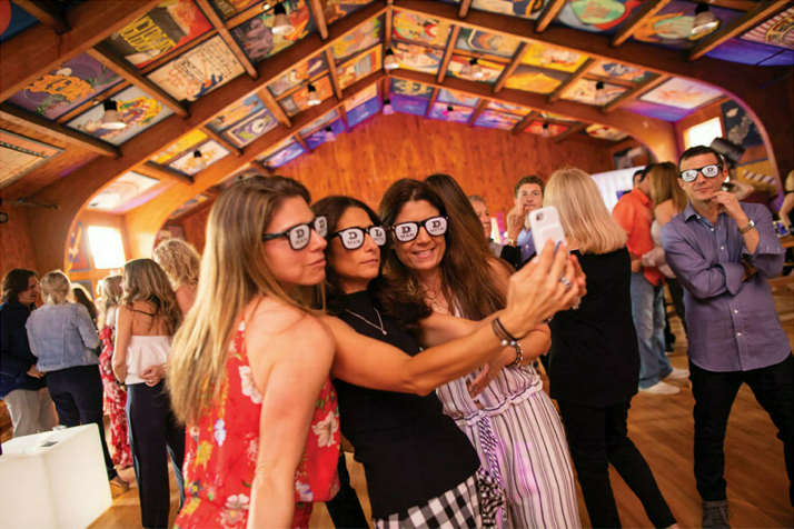 Mitzvah Market Magazine: Should I Have An Unplugged Bar/Bat Mitzvah?