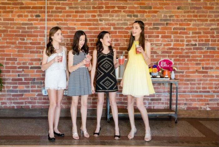 Art Theme Bat Mitzvah Photos