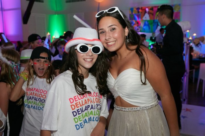 A Whimsical, Pop Art Bat Mitzvah | MitzvahMarket | MitzvahMarket